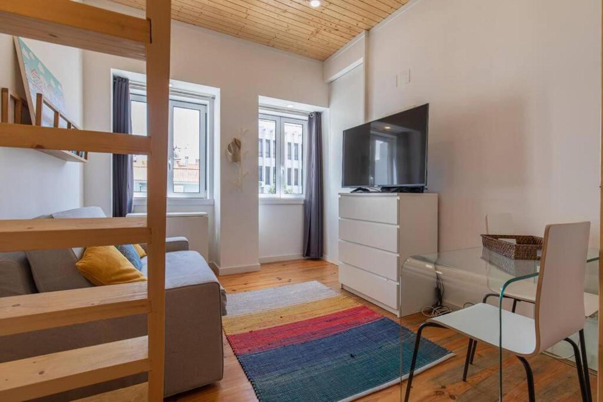 Tiny Retreat In Lisbon Appartement Buitenkant foto